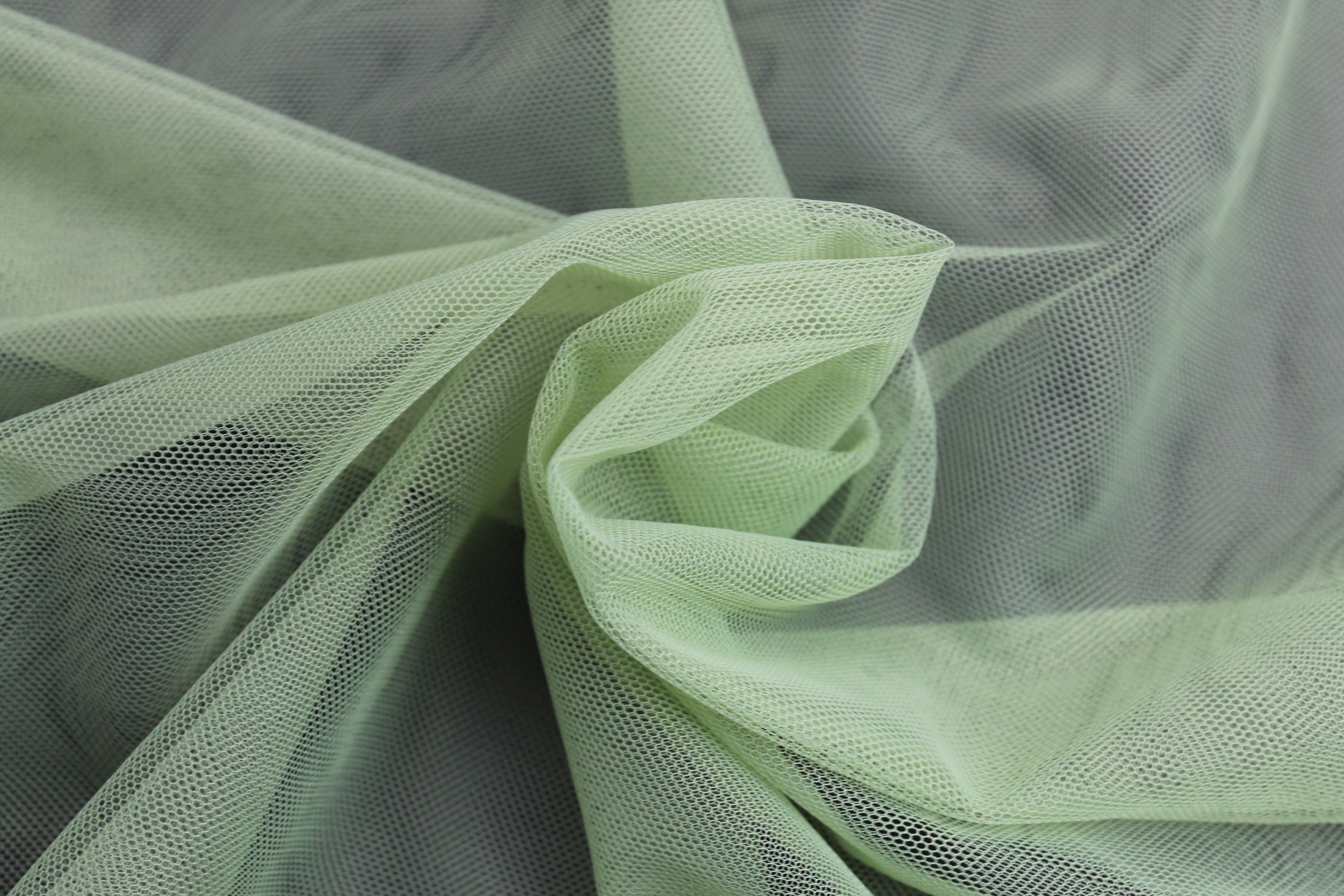 NYLON TULLE - PERIDOT (750)